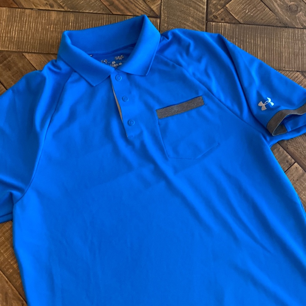 Under Armour Mens Blue Pocketed Golf Polo.  Size M